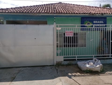 Casa à venda - RUA ADAMANTINA, JD.UNIÃO