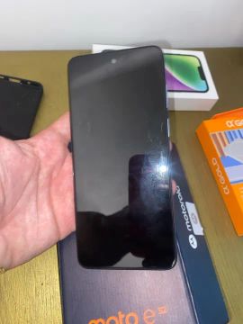 Moto E32 