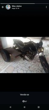 Moto triciclo 