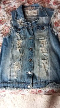 Jaqueta Jeans Destroyed Feminina
