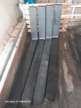 Garfos para empilhadeira usados
