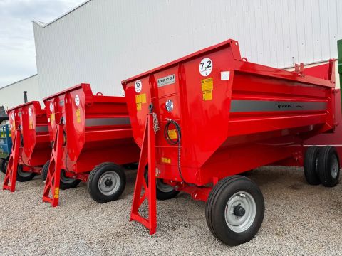Carreta agrícola caçamba IPAcol 9000