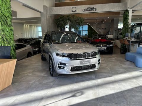 Jeep Commander Overland 7 lugares impecável!!