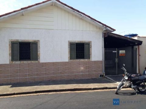 Casa com 3 dormitórios à venda, 156 m² por R$ 450.000,00 - Jardim América - Pouso Alegre/M