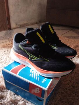 Sapato Mizuno novo