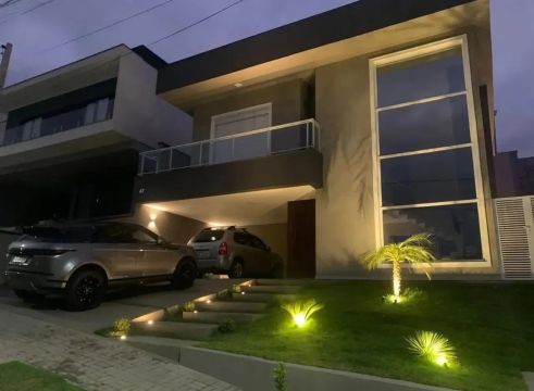 Casa com 3 dormitórios à venda, 250 m² por R$ 1.560.000 - Condomínio Residencial Mantiquei