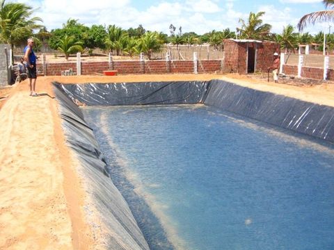 Vende-se granja em em São Gonçalo, bem localizada R$180mil 