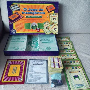 Jogo da Inteligência em bom  estado completo todo original.
