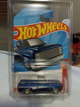Hot Wheels Super T hunt  Chevy Silverado 83 