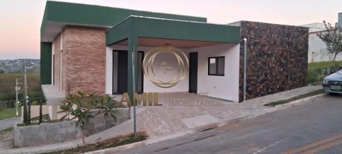 Vendo Casa 280m² / Condomínio Mantiqueira / 04 dormitórios, sendo 02 suítes / São José dos