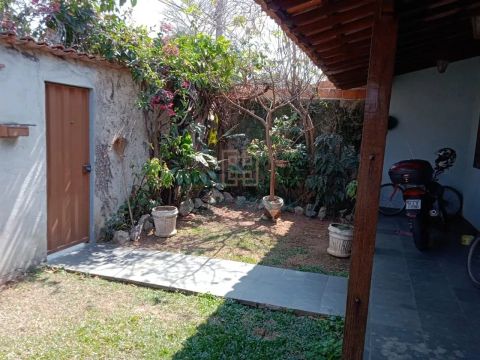 Casa de 04 Quartos a venda no Jardim Atlântico !!