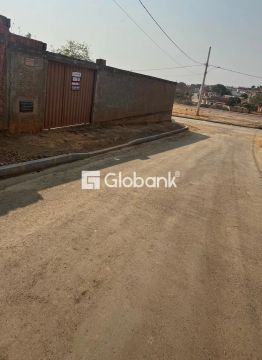 Terreno/Lote em Montes Claros, no bairro Monte Carmelo, à venda.
