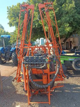 Pulverizador 600 litros