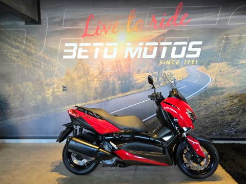 YAMAHA X MAX-250 