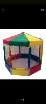 Brinquedoteca Infantil - Piscina de Bolinhas
