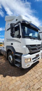 Caminhão Mercedes-Benz 1922 Axor LS 4x2 ano 18/19 excelente