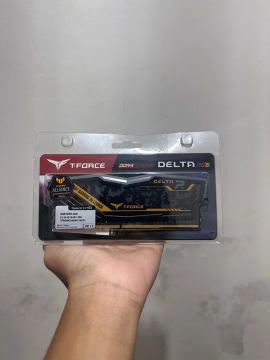 Memória RAM T-force RGB nunca usada