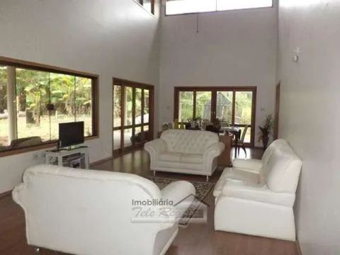 Imóvel para venda tem 220 m² com 2 quartos