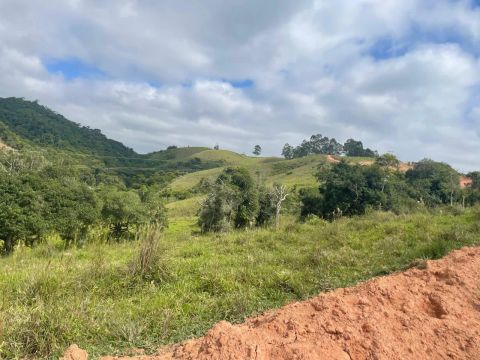Terrenos de 600m² em Igaratá  Condomínio Fechado com Natureza e Infraestrutura