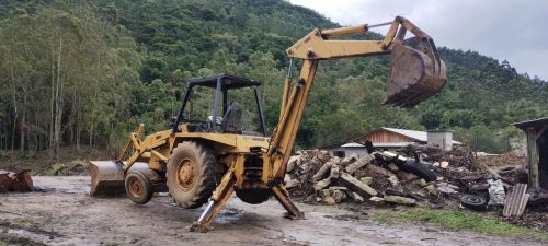 Retro Escavadeira 580h