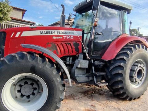 Trator Massey Ferguson 7140 Navesa
