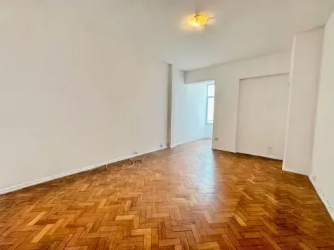 Imóvel para aluguel tem 72 metros quadrados com 2 quartos em Humaitá - Rio de Janeiro - RJ