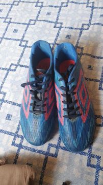 Chuteira umbro campo 41/42