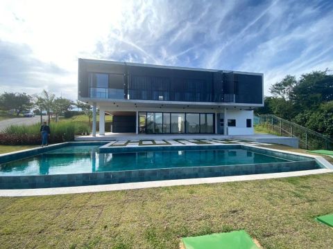 Casa à venda no Fazenda Serra Azul, 4 quartos - Itupeva.