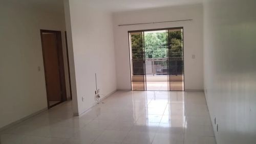 Apartamento 2/4 sendo um suíte 