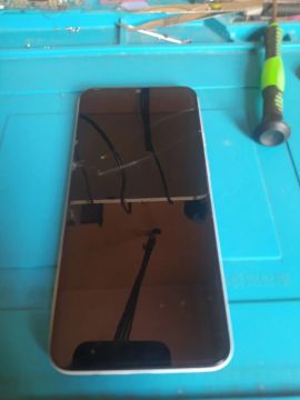 Celular com Tela Quebrada