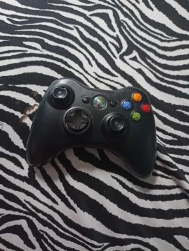 Controle de Xbox 360 mas tem que vim pega