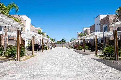 Sobrado à venda e locação no Residencial Vivendas do Laranjal, Pelotas/RS  113,1m², 3 dorm
