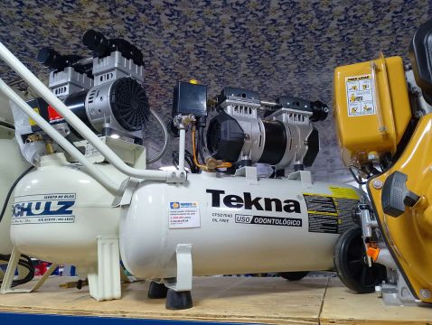 Compressor Odontológico - Isento de Óleo - TEKNA -  CPSD7040 Oil Free Odontológico
