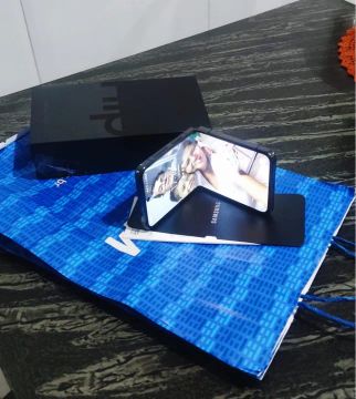 Celular Samsung Zflip 4 