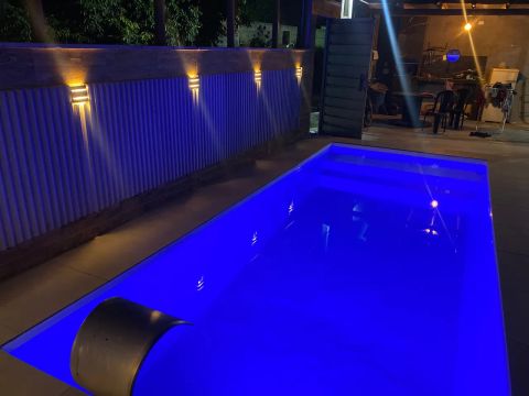 Casa com piscina para temporada