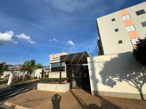 Apartamento com 2 dormitórios, sala, cozinha, área de serviço, wc social, sacada e 1 vaga 
