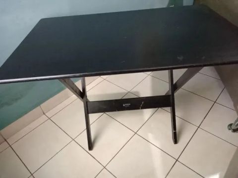 Mesa Dobrável Em Madeira - Marca: Tarimatã (Usada) *Não Faço Desconto.