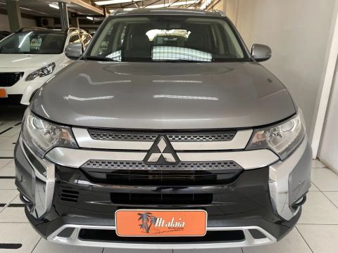 Outlander Hpe 2.0 Aut. 7 Lug. 2019