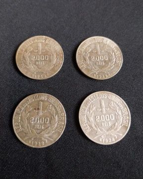 Pack 4 moedas 2000 Réis série mocinha