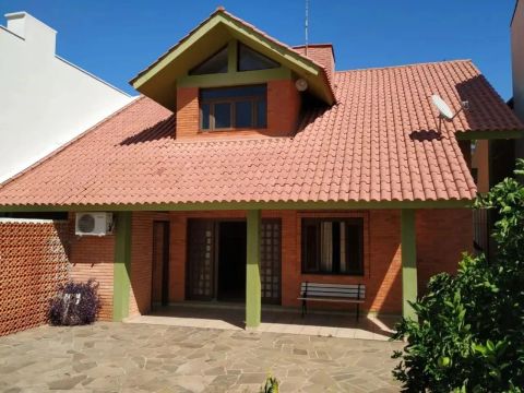 Sobrado com 3 dormitórios à venda, 177 m² - Morro do Espelho - São Leopoldo/RS REF: SO0198
