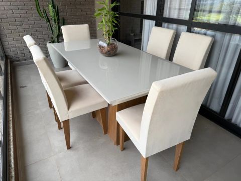 Mesa de Jantar Branca - 6 Lugares