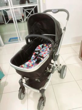 VENDO CARRINHO DE BEBÊ