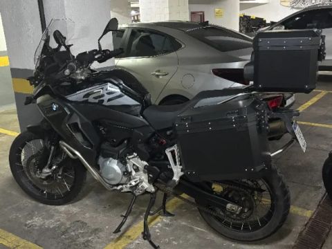 BMW F 850 GS Adventure Premium 2023/2024 Triple Black 8.800Km rodados 