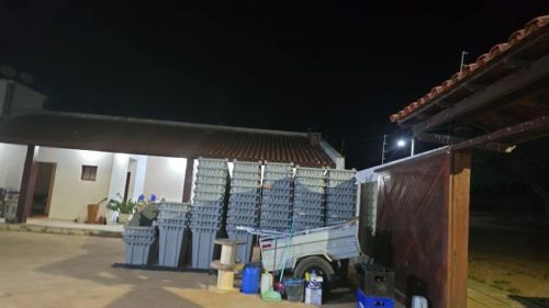 40 Lastros e estrutura para placas solares, marca Fortlev