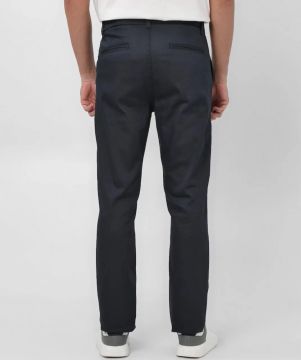 Calça chino corte slim N42
