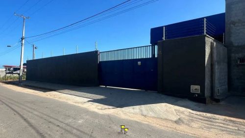 Galpão, Itaitinga, 990m2, Prédio Completo, Salas, Piso Industrial e Maquinário Para Transp