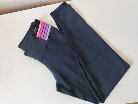 BRECHÓ/Legging preta com detalhe colorido