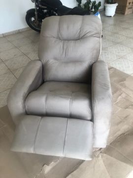 Poltrona reclinável - NOVO - ENTREGAMOS 