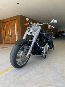 Harley Davidson Fat Boy 2019 com acessórios