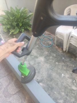Roçadeira Elétrica